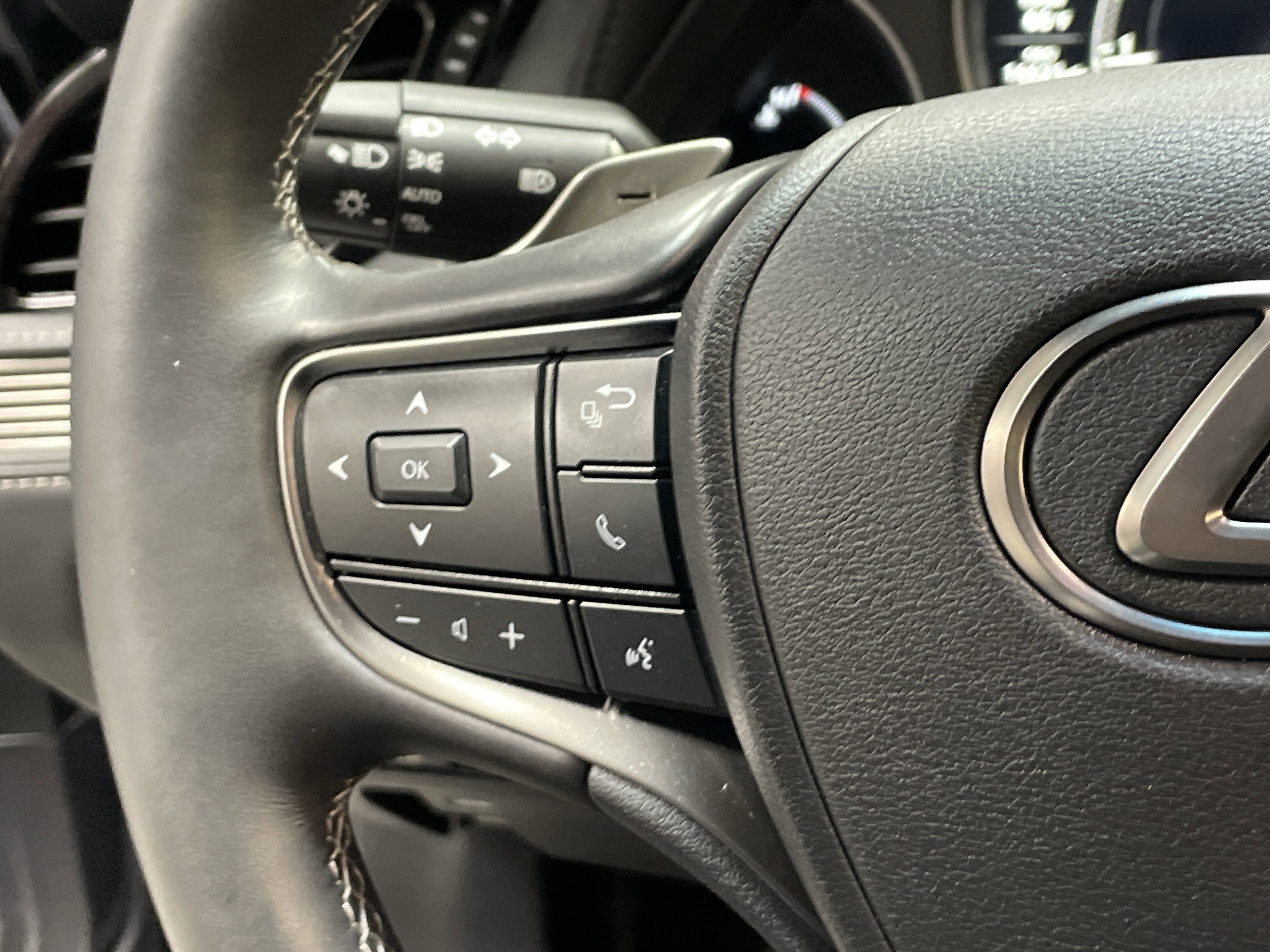 Used 2021 Lexus LS 500 image 19