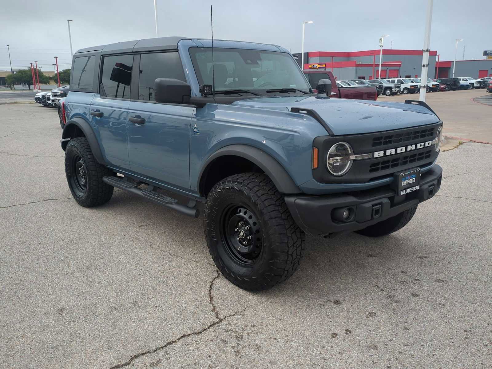 Used 2023 Ford Bronco Black Diamond image 2
