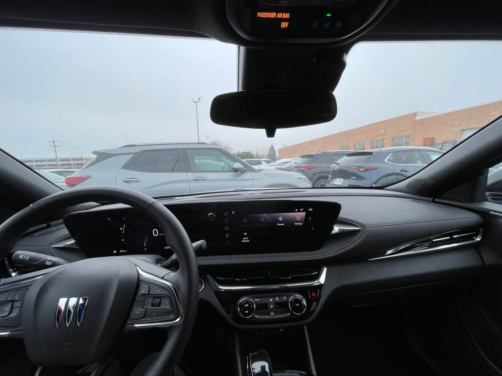 Used 2025 Buick Envista Sport Touring image 32