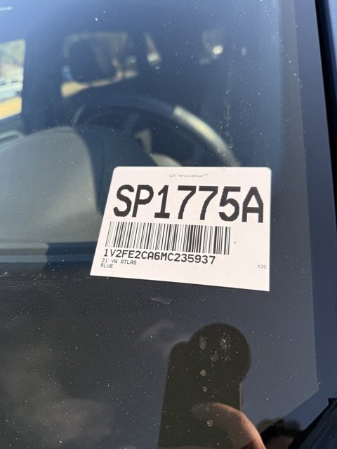 Used 2021 Volkswagen Atlas Cross Sport SEL Premium image 33