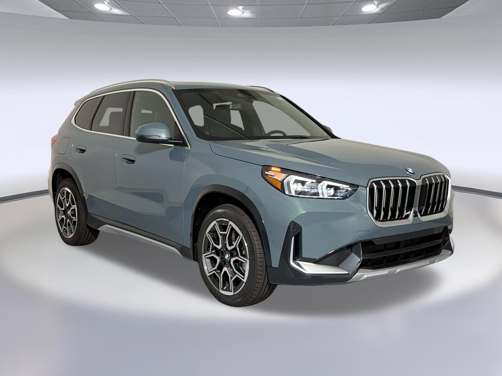 New 2026 BMW X1 xDrive28i w/ Technology Package AWD/4WD image 7