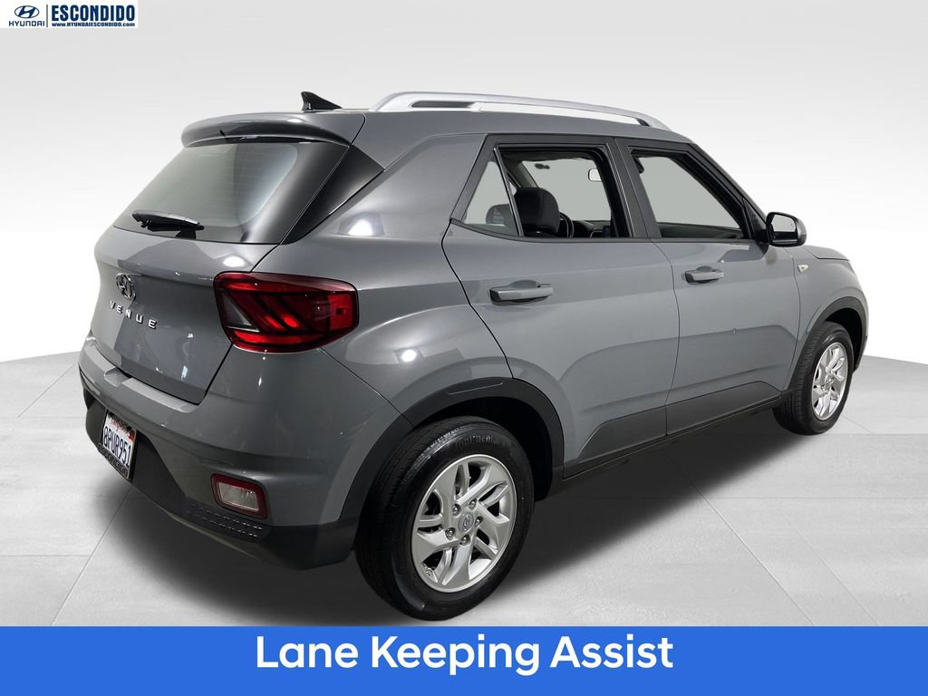Used 2020 Hyundai Venue SEL w/ Convenience Package FWD image 5