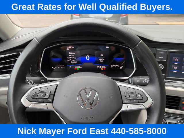 Used 2023 Volkswagen Jetta SE w/ Panoramic Sunroof Package FWD image 31