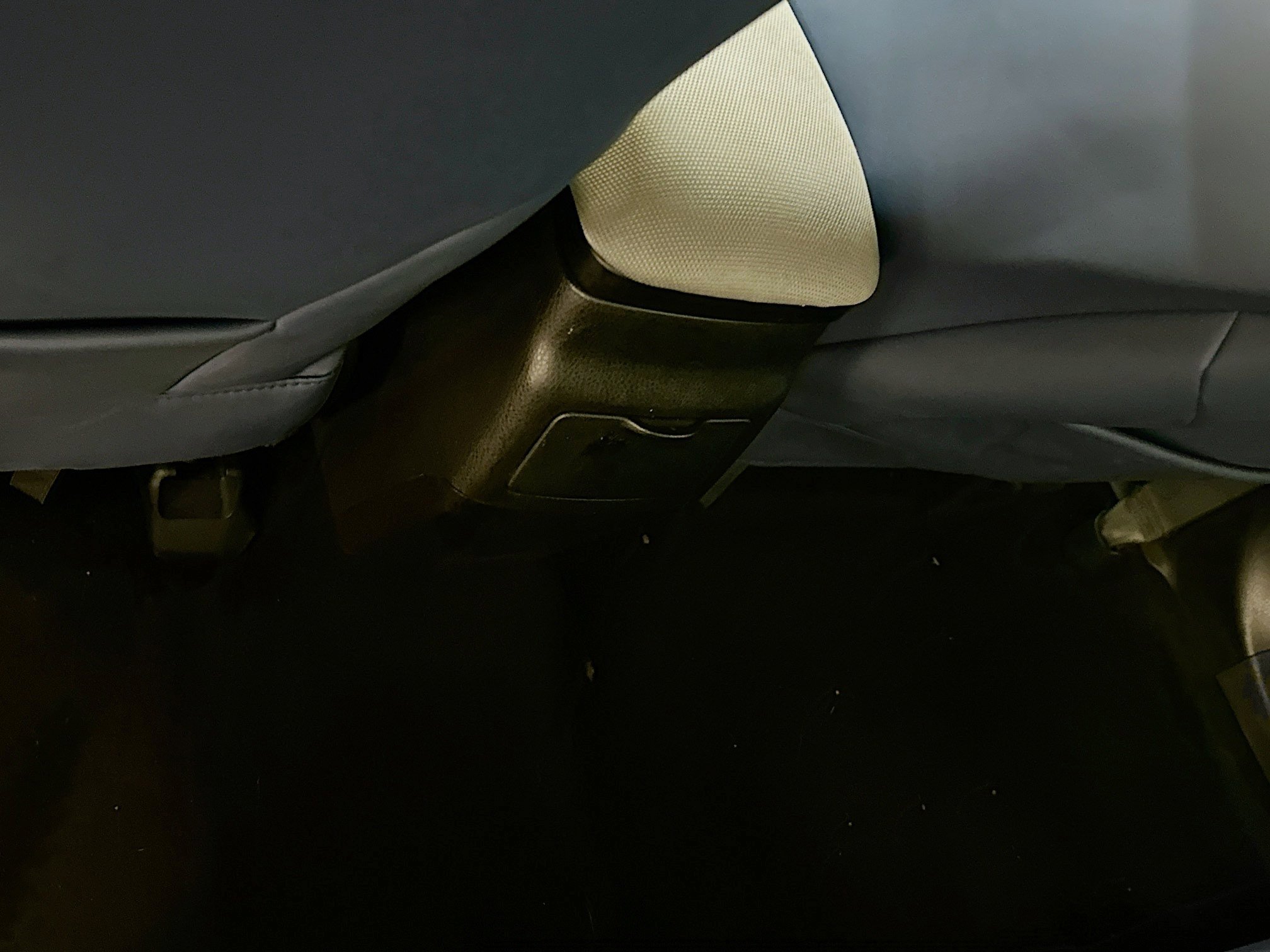 Used 2015 Toyota Corolla LE FWD image 27