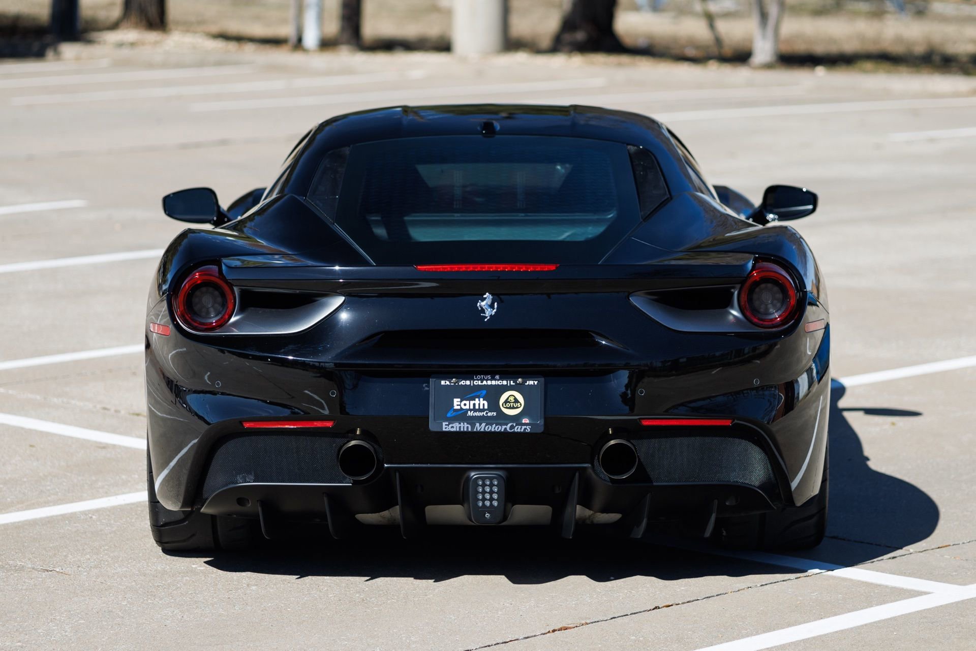 Used 2017 Ferrari 488 GTB image 9