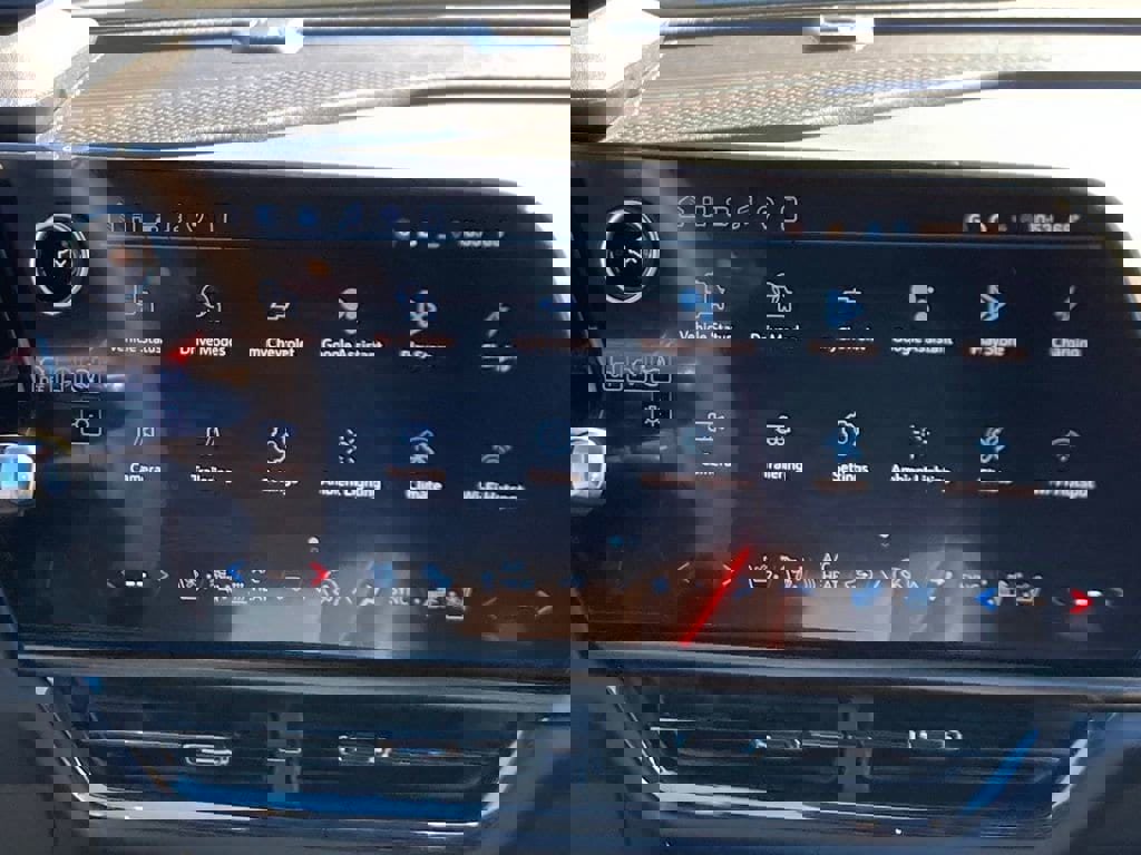 New 2026 Chevrolet Equinox EV RS image 17