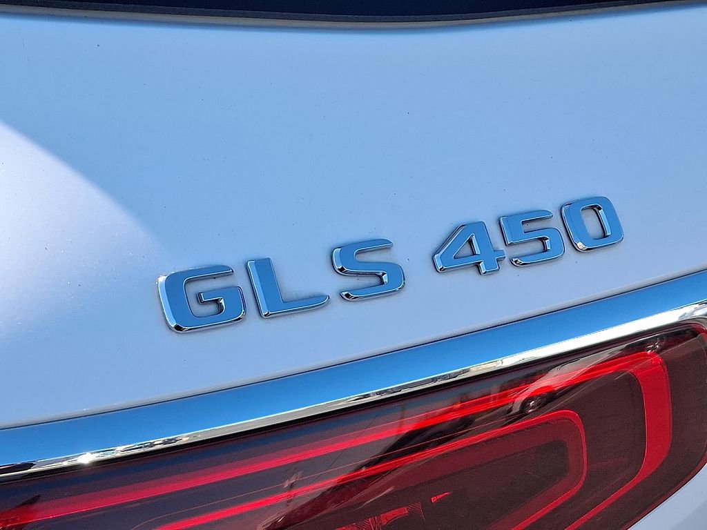 Used 2023 Mercedes-Benz GLS 450 4MATIC image 33