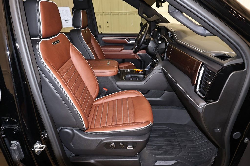 Used 2026 GMC Sierra 3500 Denali Ultimate image 21