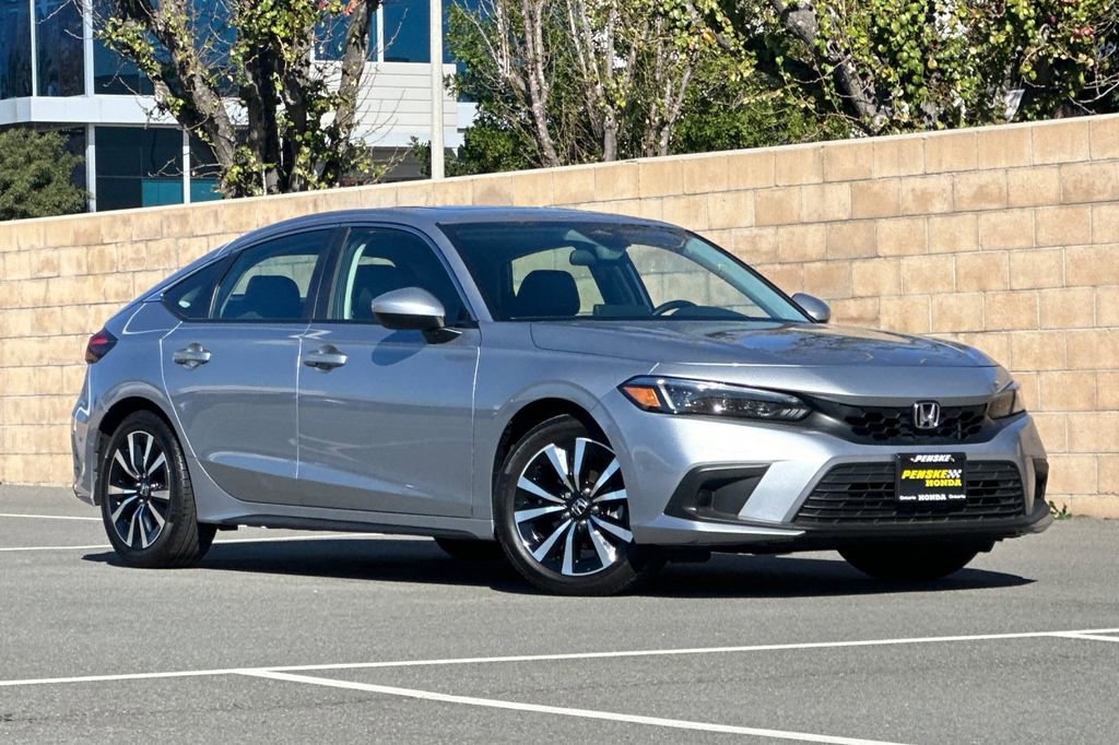 Certified 2023 Honda Civic EX-L image 2