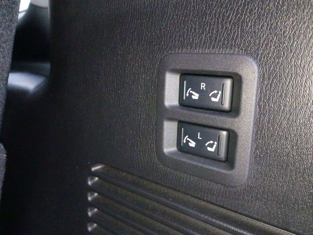 Used 2024 INFINITI QX80 Premium Select w/ Cargo Package image 12