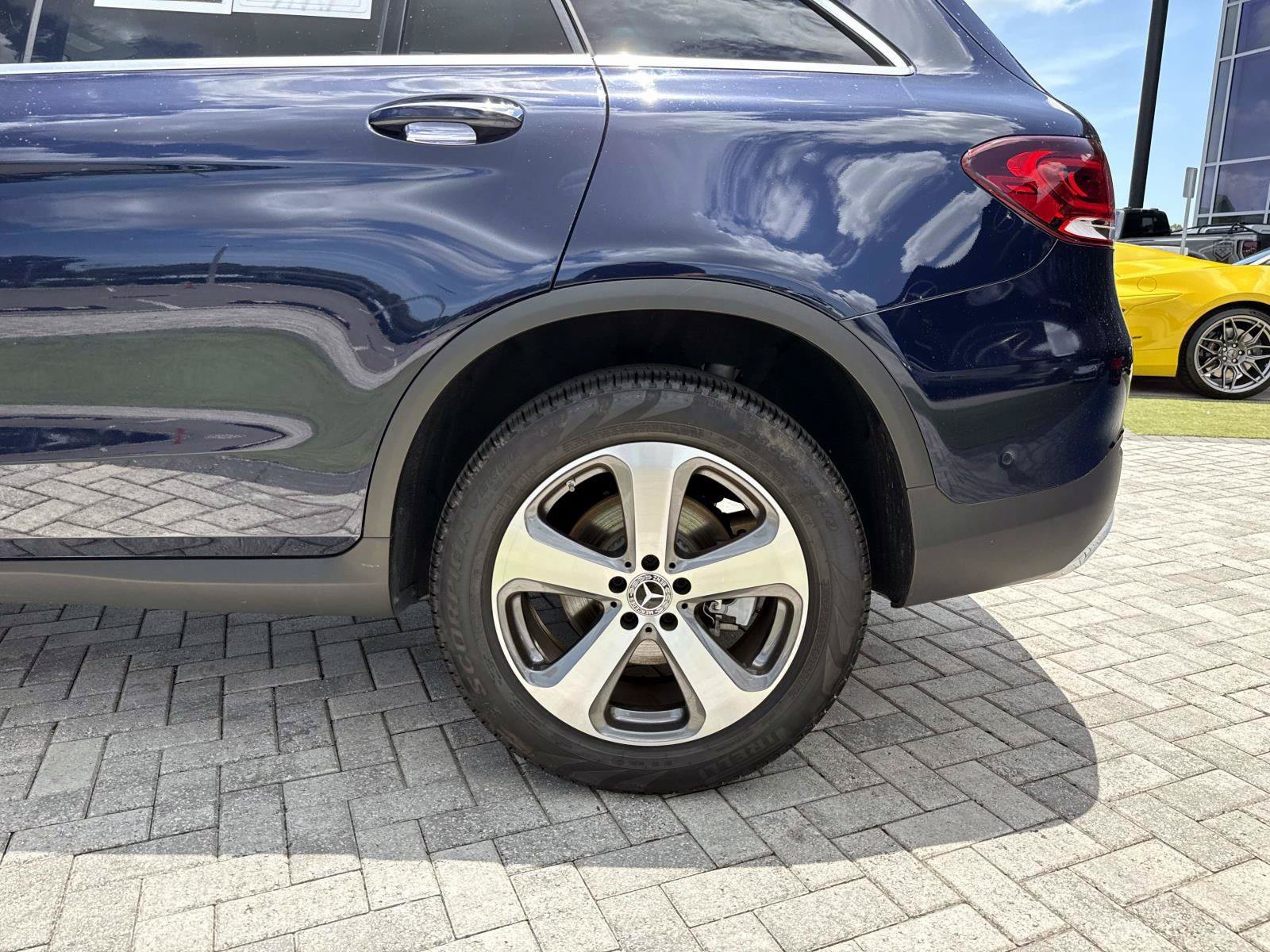 Certified 2022 Mercedes-Benz GLC 300 image 11