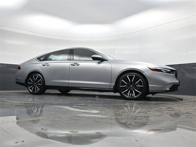 Used 2024 Honda Accord Touring image 27