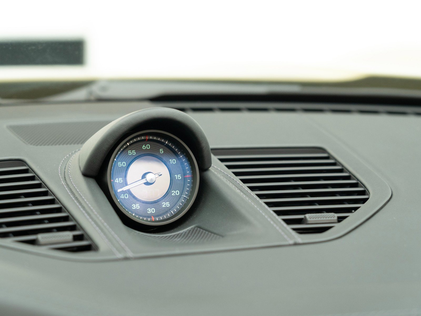 Certified 2026 Porsche 911 GTS image 30