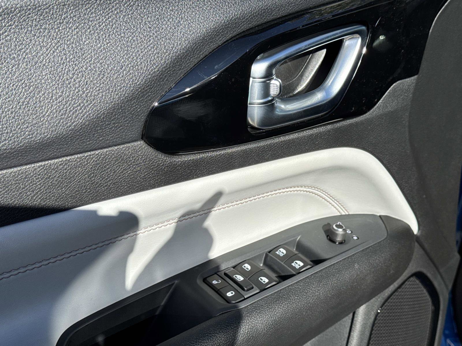 New 2026 Jeep Compass Limited image 18