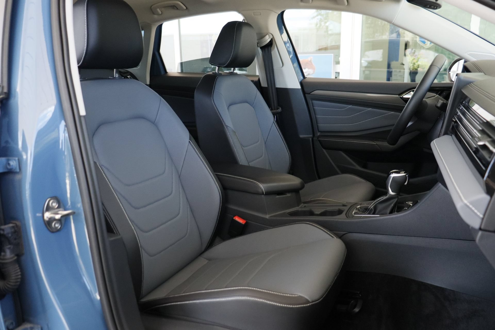 Certified 2026 Volkswagen Jetta SEL FWD image 22
