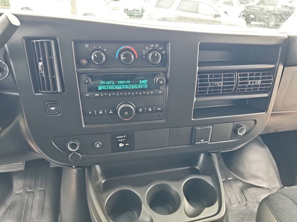 Used 2024 Chevrolet Express 2500 w/ Driver Convenience Package image 19
