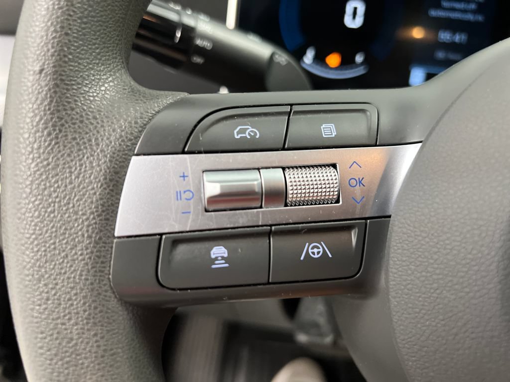 Used 2025 Hyundai Sonata SEL FWD image 45