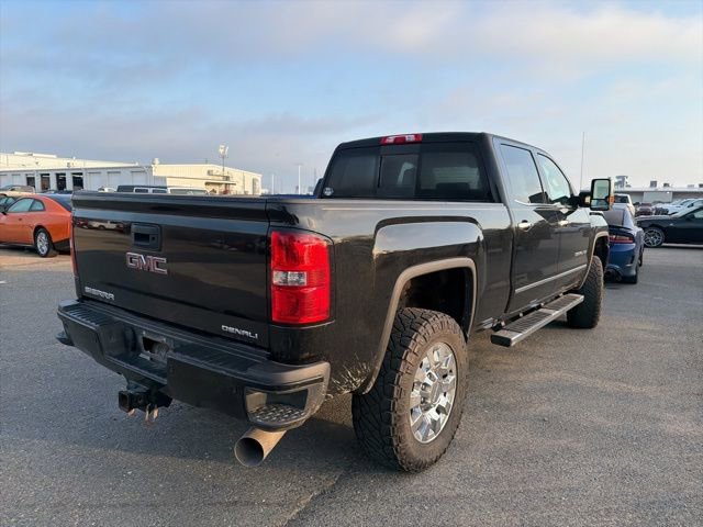 Used 2019 GMC Sierra 2500 Denali w/ Duramax Plus Package image 5