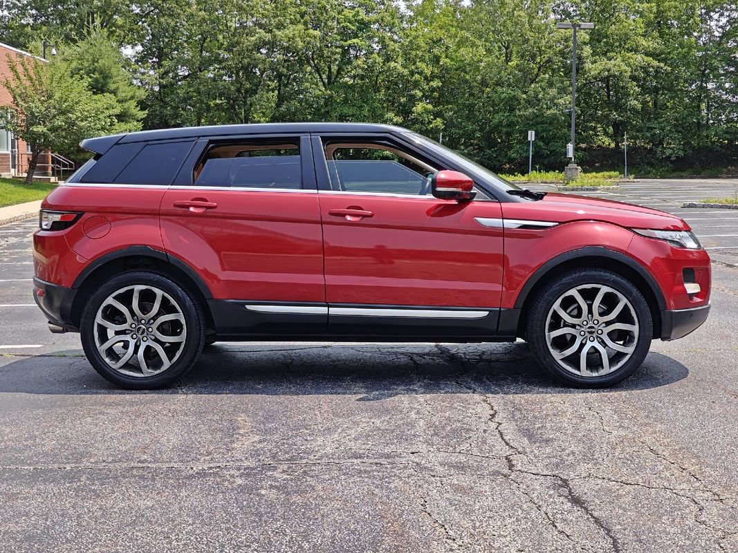 Used 2012 Land Rover Range Rover Evoque Prestige w/ Prestige Premium Pkg AWD/4WD image 3