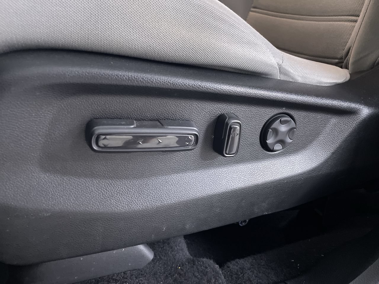Used 2020 Honda CR-V EX image 13