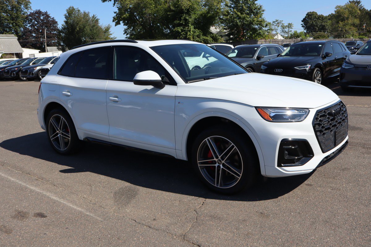 Used 2025 Audi Q5 e Premium Plus image 3