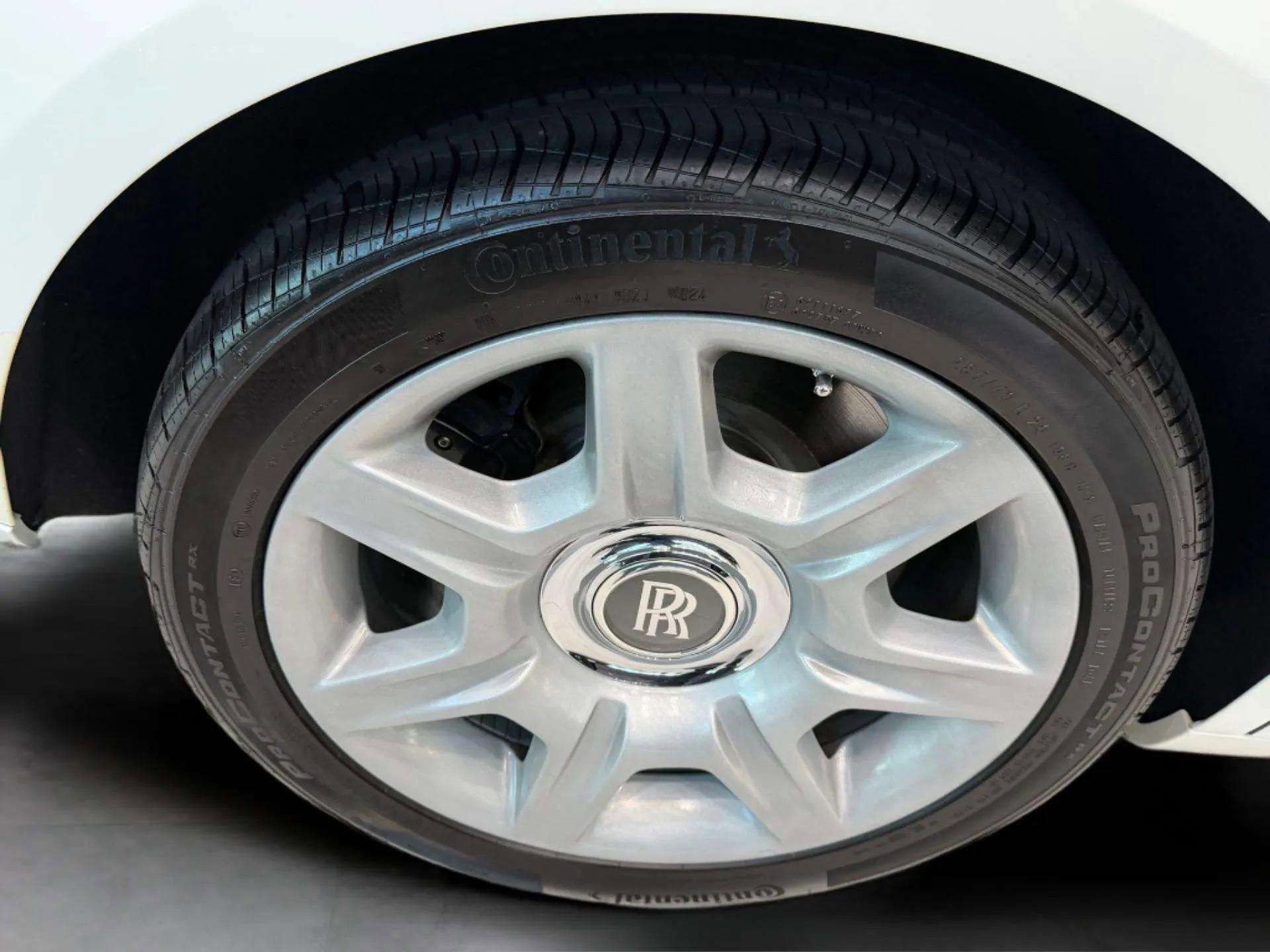 Used 2012 Rolls-Royce Ghost image 49