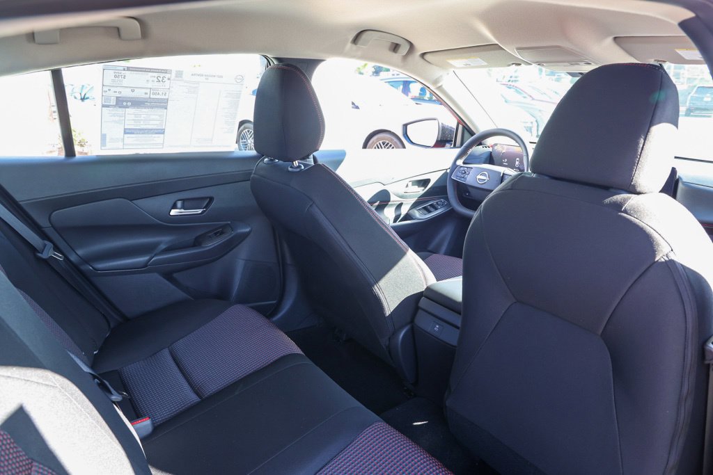 New 2027 Nissan Sentra SR FWD image 17
