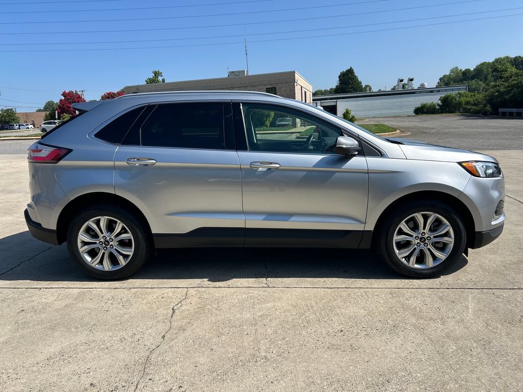 Used 2024 Ford Edge Titanium AWD/4WD image 7