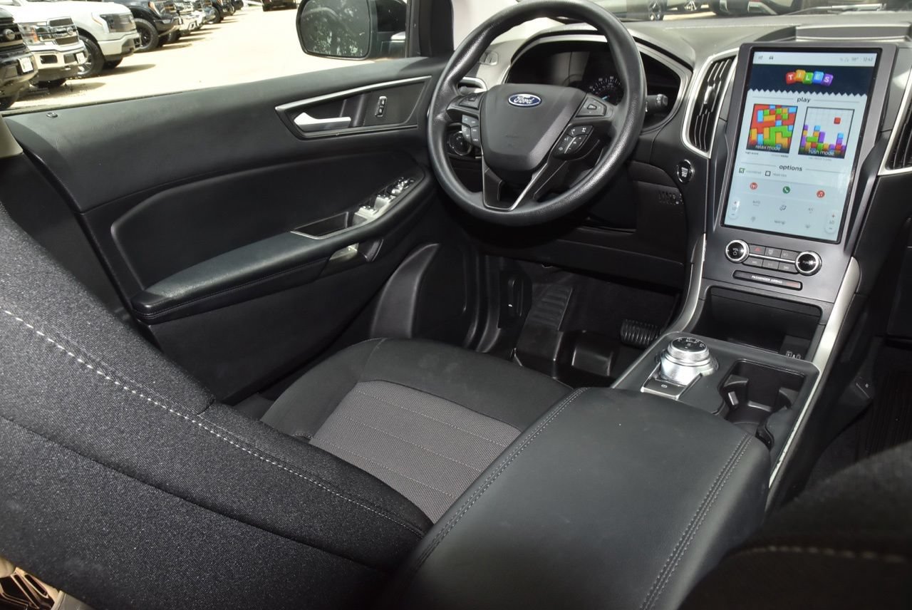 Used 2022 Ford Edge SE w/ Black Appearance Package AWD/4WD image 15