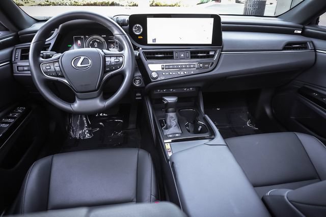 Certified 2025 Lexus ES 300h w/ Premium Package FWD image 19