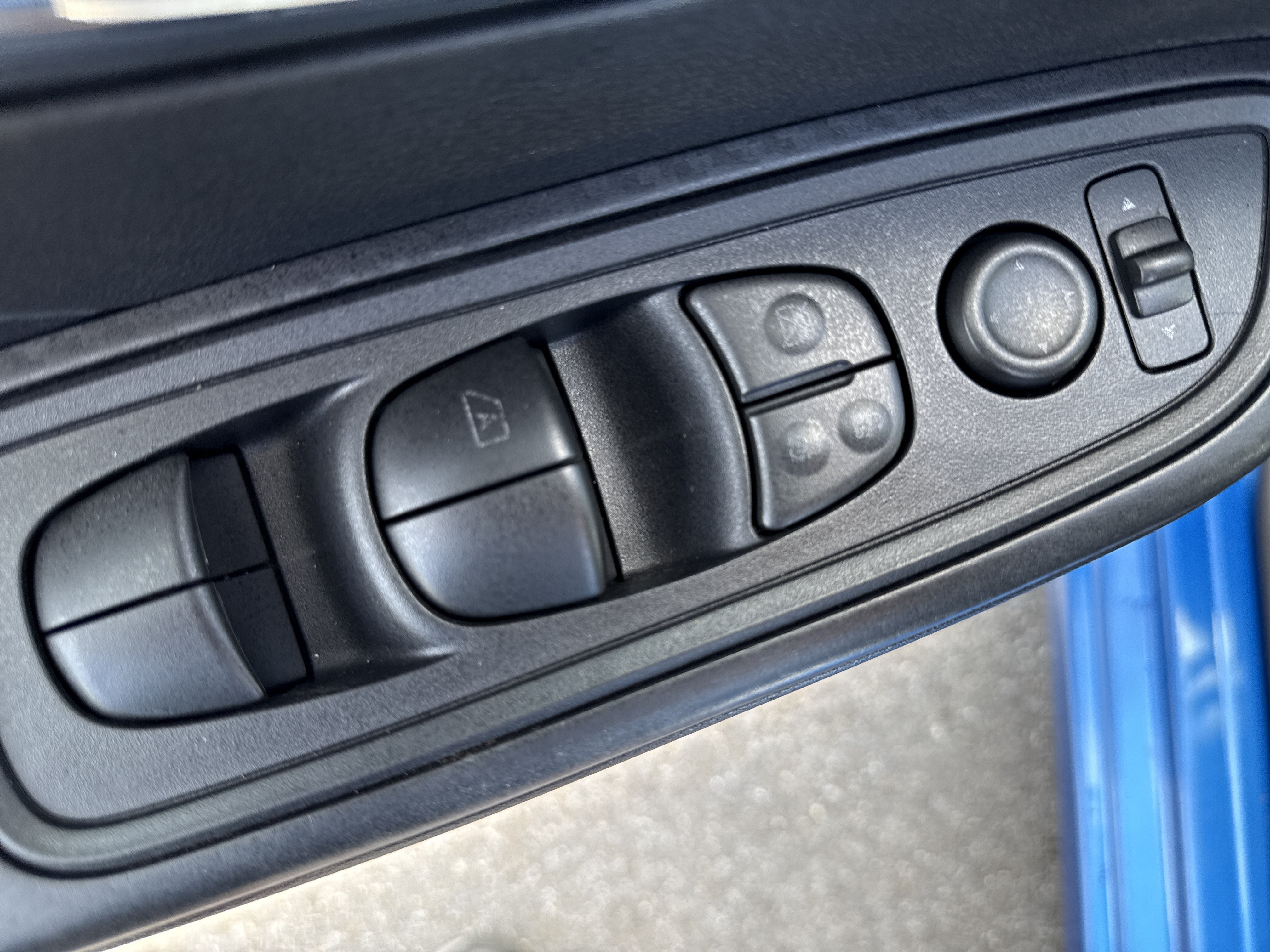 Used 2024 Nissan Versa SV w/ Trunk Package FWD image 19