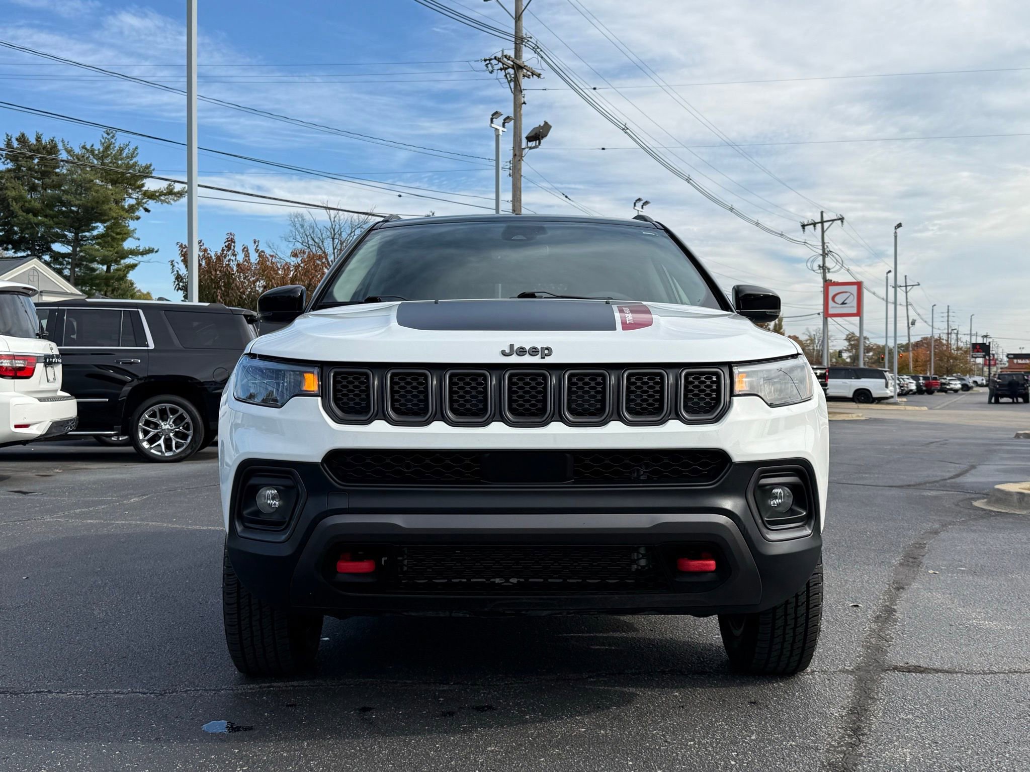 Used 2023 Jeep Compass Trailhawk w/ Trailhawk Convenience Group image 7