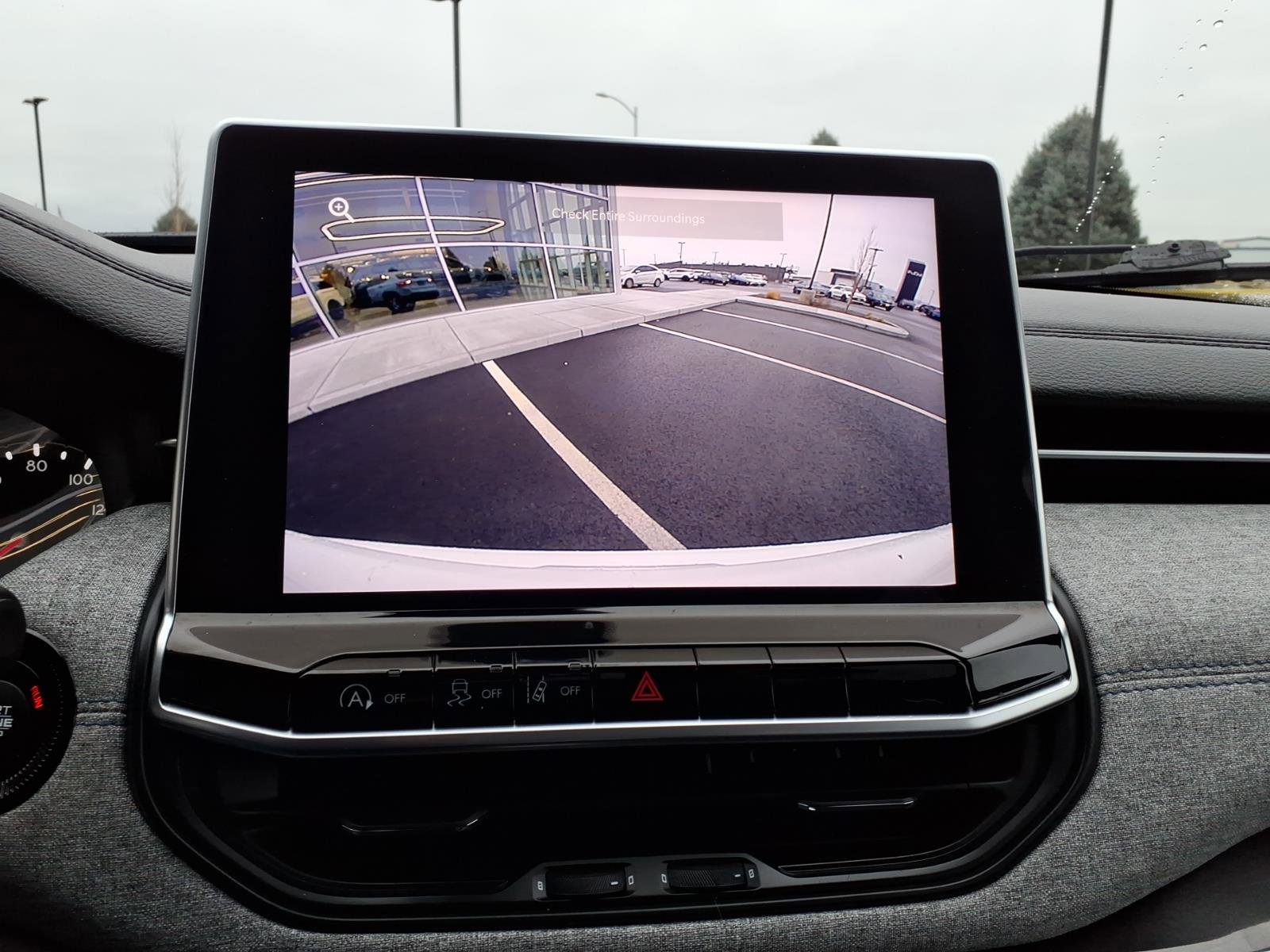 Used 2023 Jeep Compass Sport image 17