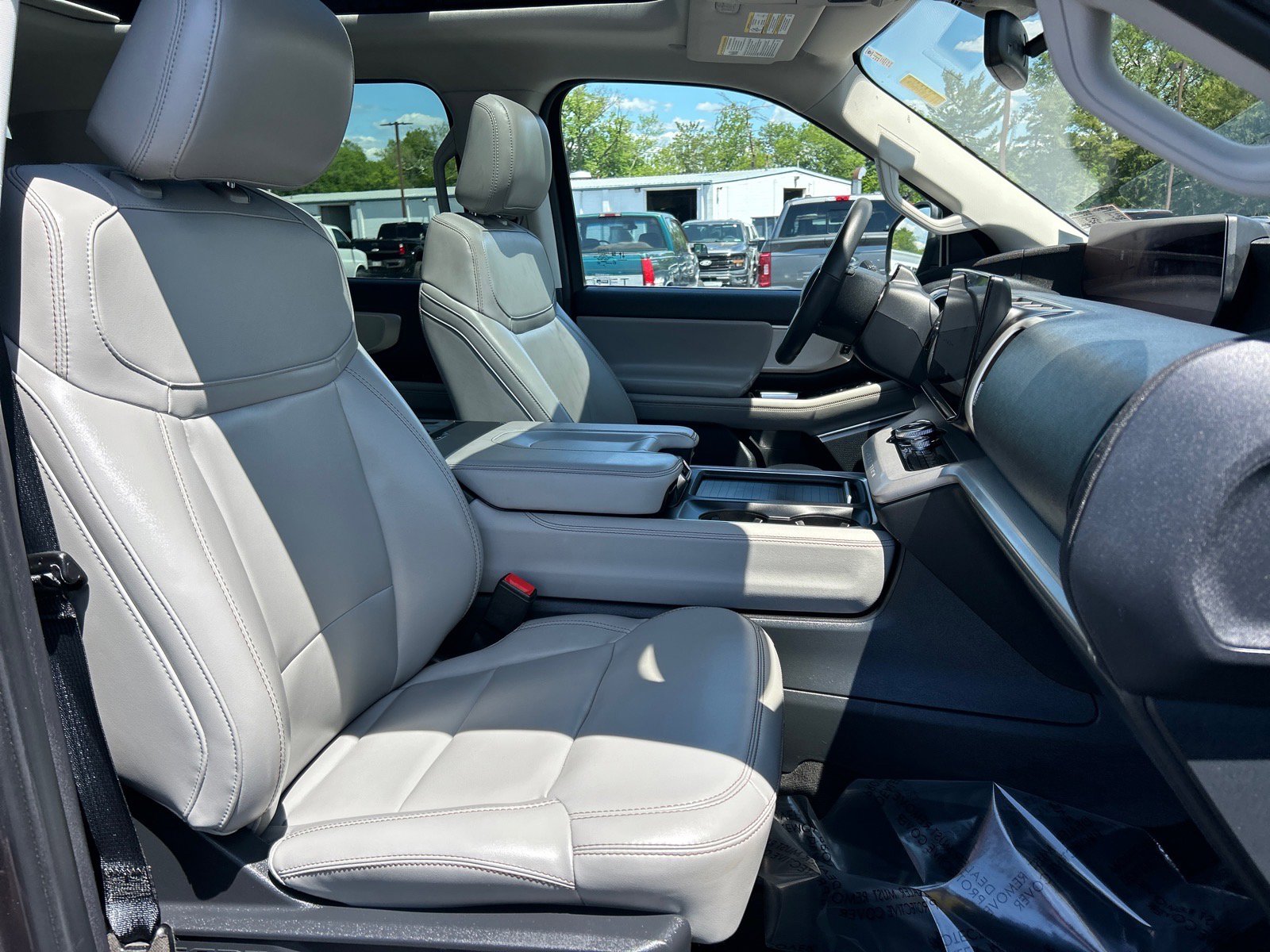 Certified 2025 Ford Expedition Active AWD/4WD image 20