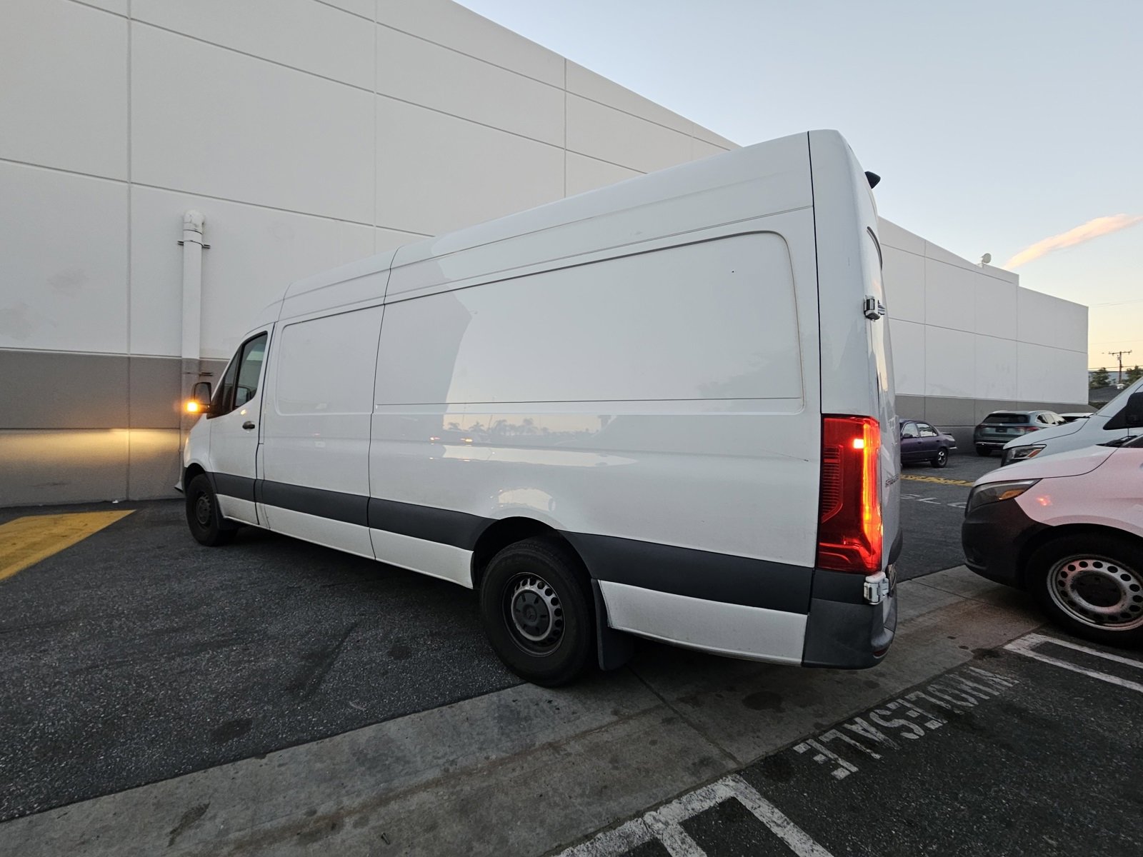 Used 2023 Mercedes-Benz Sprinter 2500 image 3
