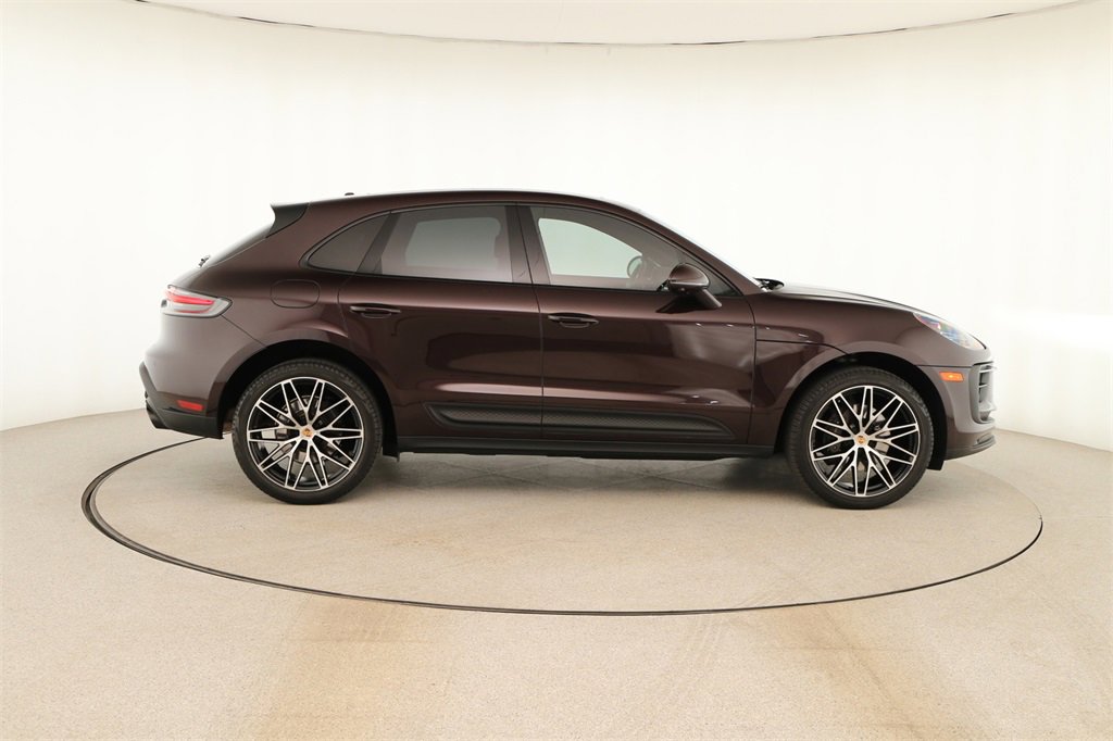 Used 2023 Porsche Macan Turbo image 8