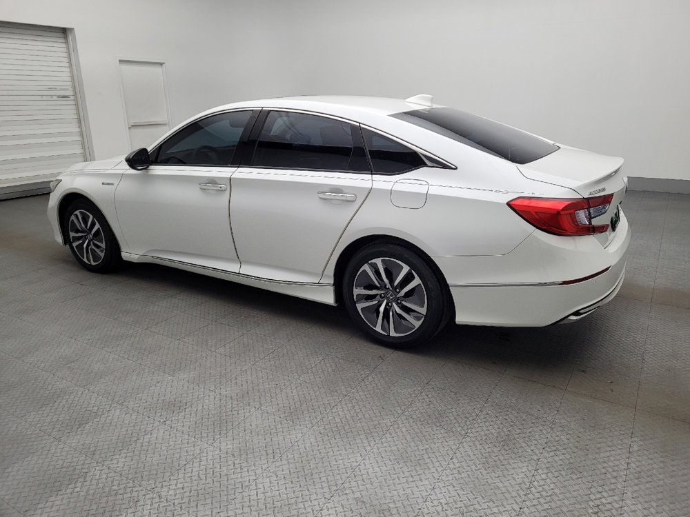 Used 2018 Honda Accord Touring image 3