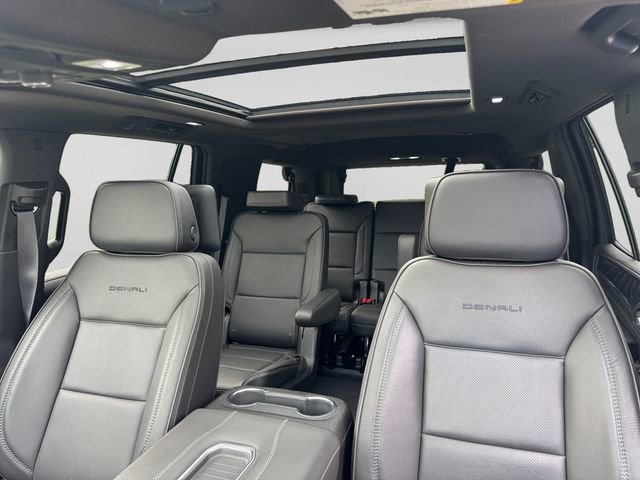 Used 2024 GMC Yukon Denali w/ Denali Reserve Package image 21