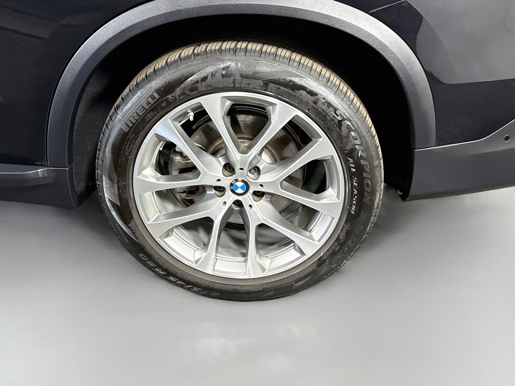 Used 2026 BMW X5 sDrive40i RWD image 37
