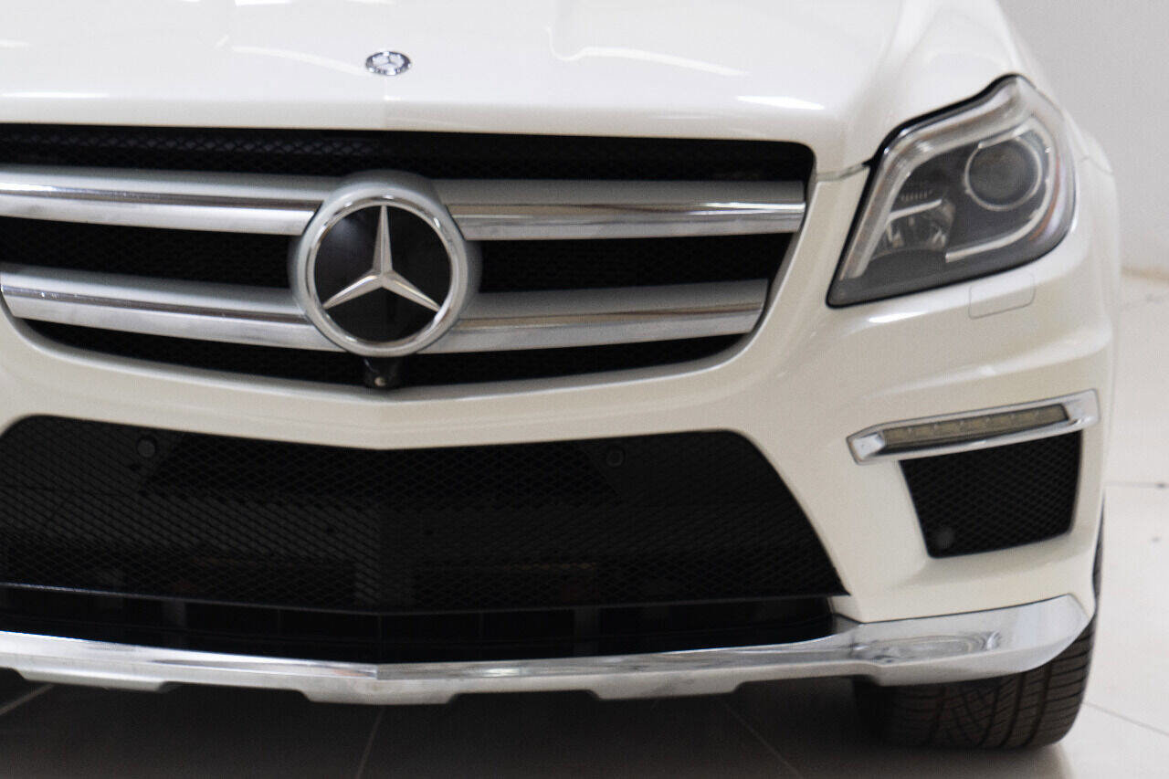 Used 2014 Mercedes-Benz GL 550 4MATIC image 11