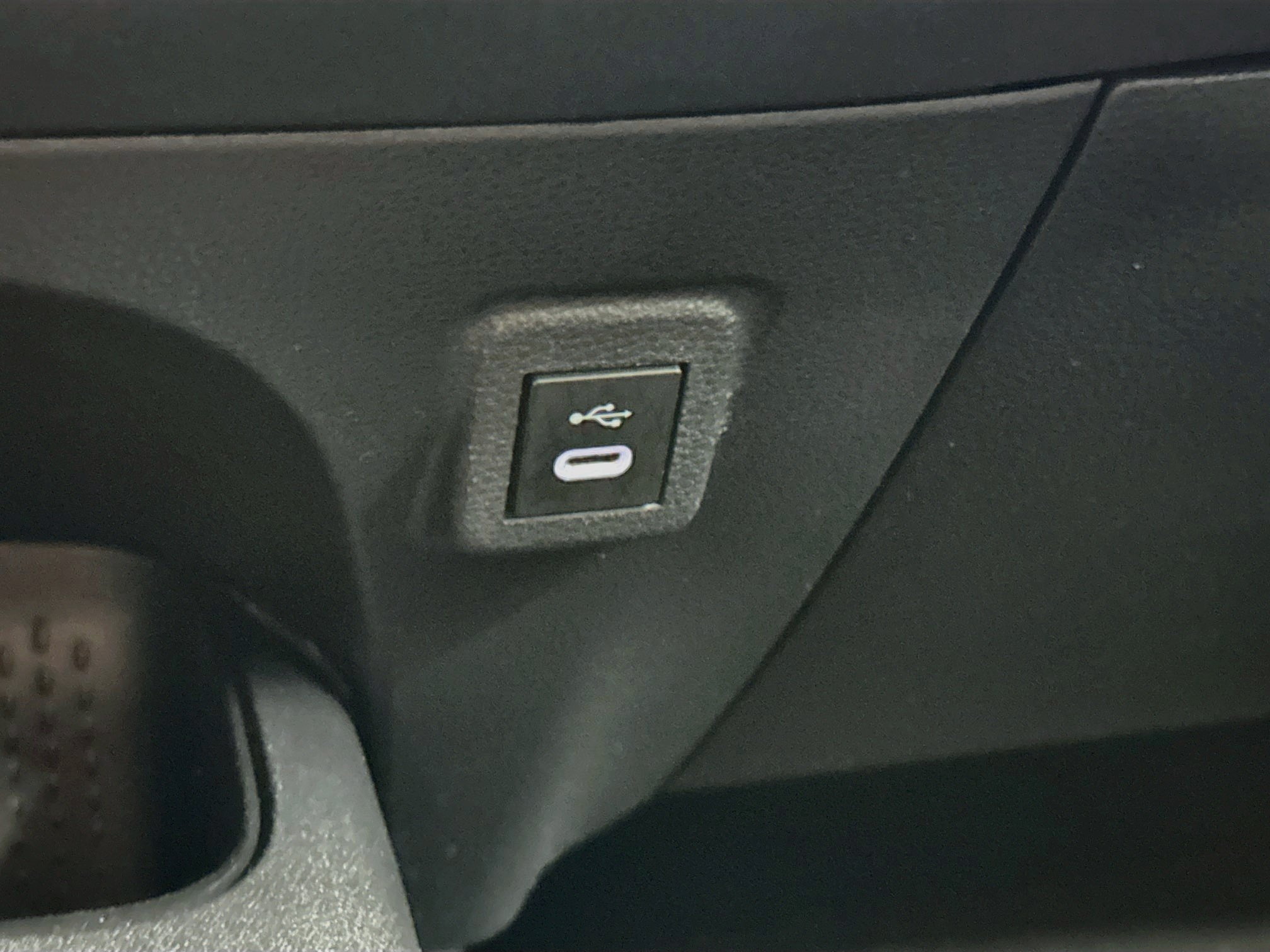 Used 2025 Toyota Corolla LE FWD image 25