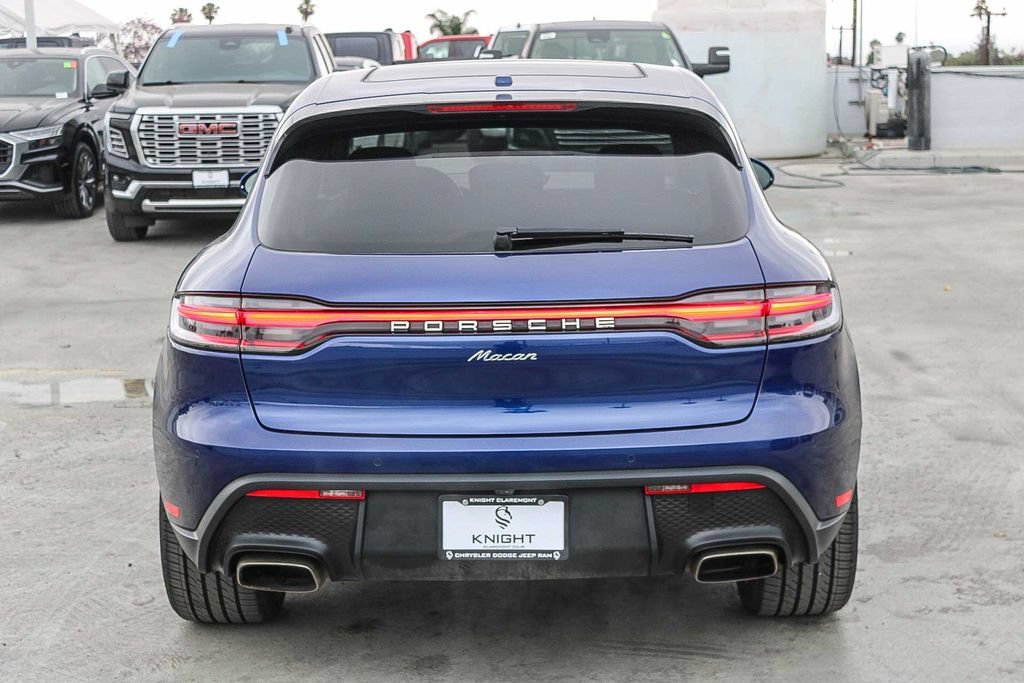 Used 2022 Porsche Macan AWD/4WD image 8