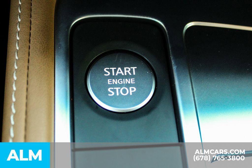 Used 2025 INFINITI QX60 Sensory image 31