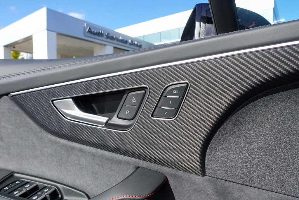 New 2026 Audi SQ7 Prestige image 16