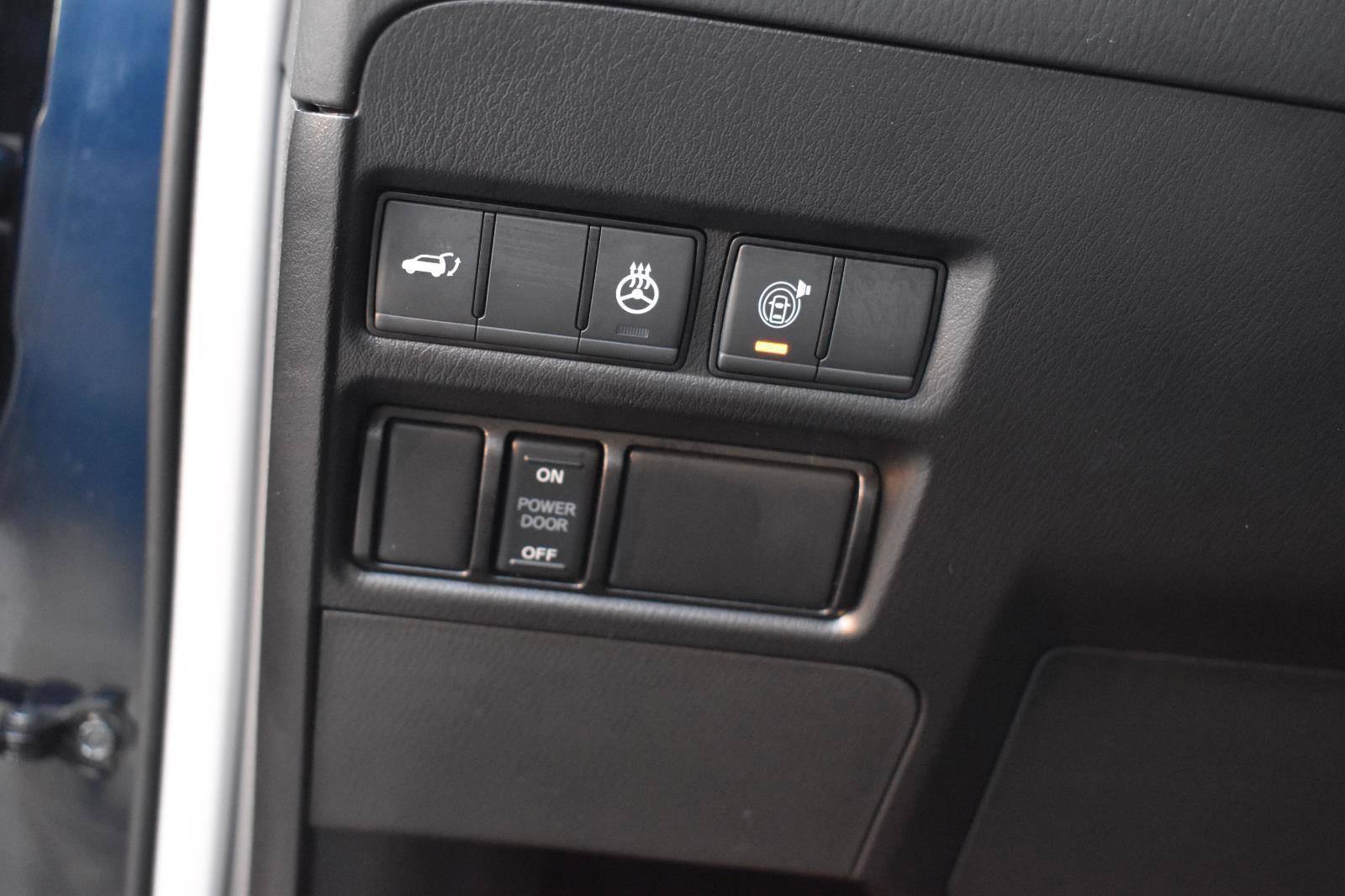 Certified 2024 Nissan Armada Platinum w/ Captain's Chairs Package image 35