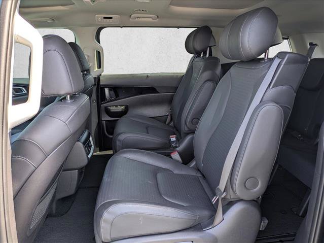 Used 2025 Kia Carnival SX Prestige FWD image 20
