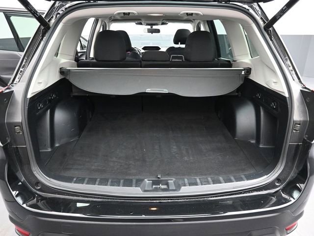 Used 2023 Subaru Forester Premium image 18