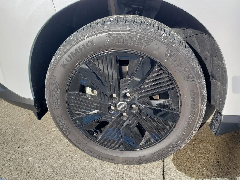 Certified 2025 Nissan Murano SV AWD/4WD image 42
