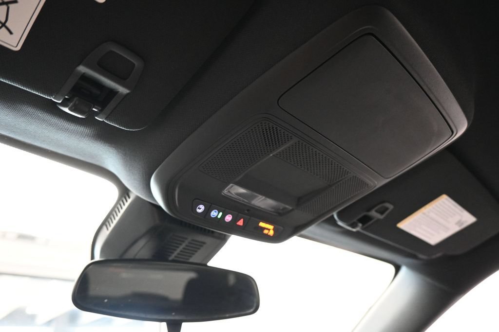 Used 2026 Chevrolet Equinox LT FWD image 23