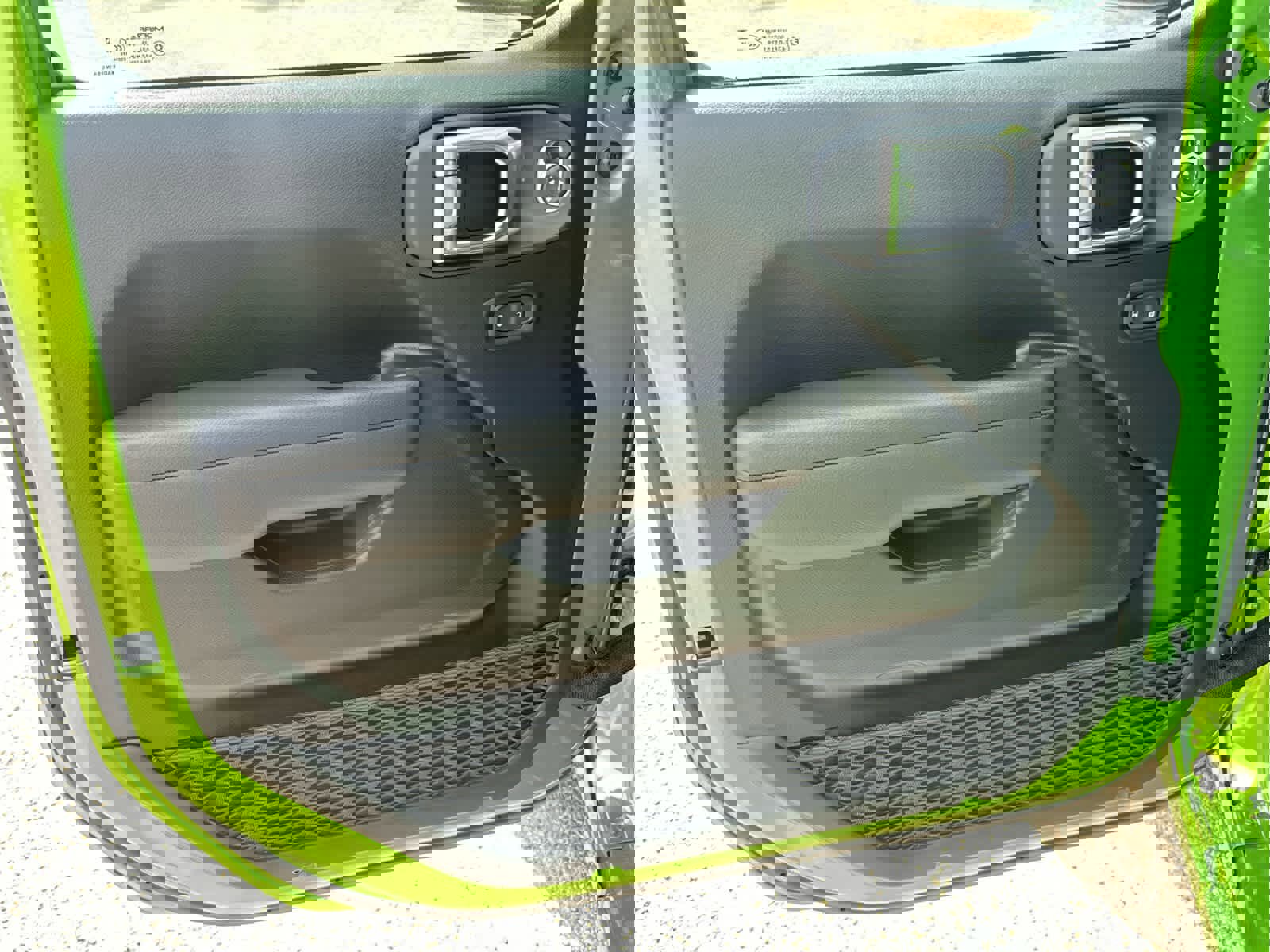 New 2025 Jeep Gladiator Sport image 29